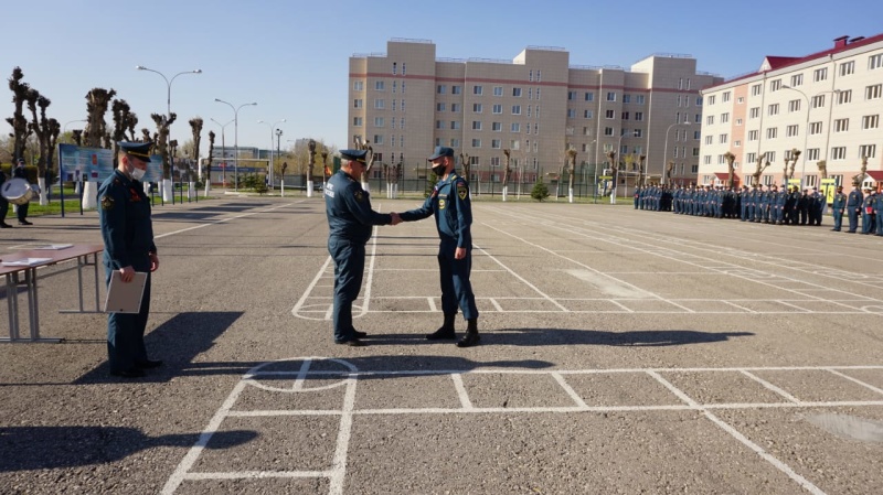 В Волжском спасательном центре прошло награждение в связи с 372-й годовщиной образования пожарной охраны!