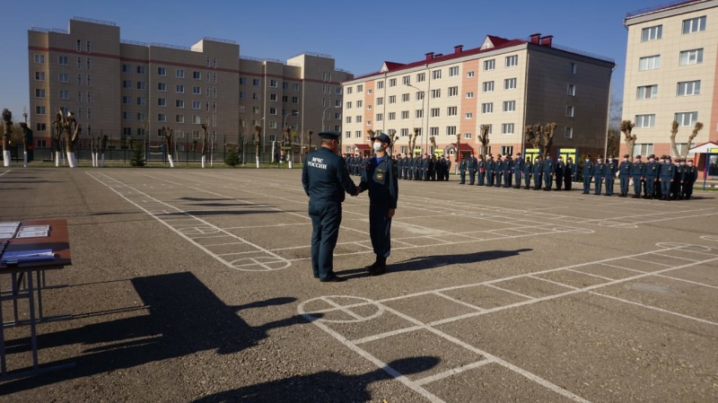 В Волжском спасательном центре прошло награждение в связи с 372-й годовщиной образования пожарной охраны!