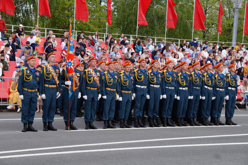 В Самаре прошел военный парад, посвященный 76-летию Победы в Великой Отечественной войне.