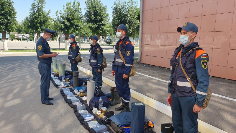 Прошла проверка готовности личного состава и техники специалистов РХБЗ ФГКУ «Волжский СЦ МЧС России» убывающих в Республику Мордовия