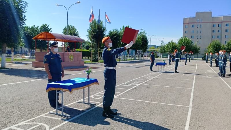 Принятие присяги в Волжском спасательном центре