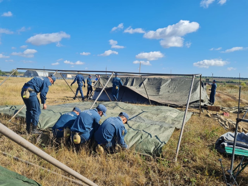 Полигонная практика спасательной роты радиационной, химической и биологической защиты
