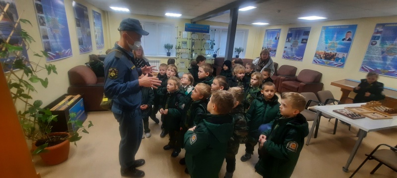 Воспитанники кадетских классов МБОУ СОШ №177 посетили Волжский СЦ