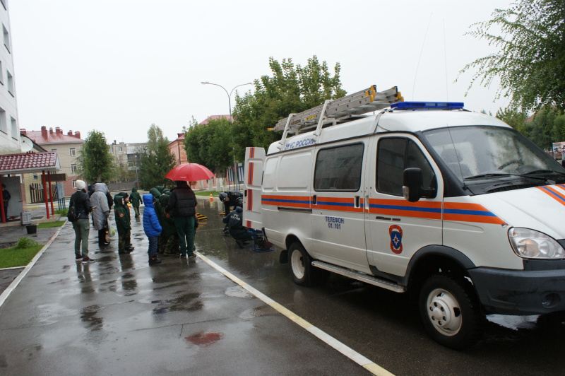 Воспитанники кадетских классов МБОУ СОШ №177 посетили Волжский СЦ