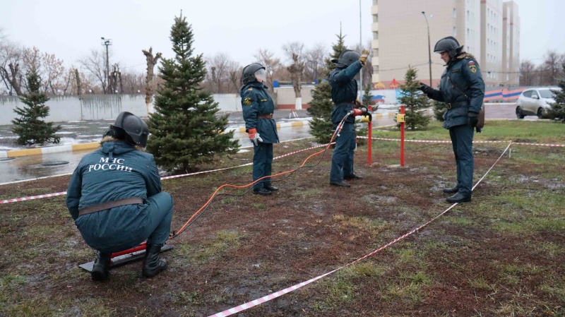 В ФГКУ "Волжский СЦ МЧС России" проведены испытания на присвоение (подтверждение) классной квалификации