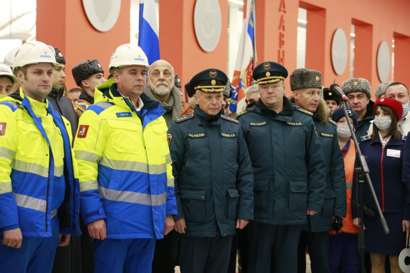 «Герои всегда рядом»: новая станция столичного метро посвящена МЧС России