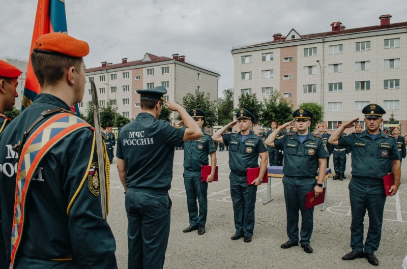 В ФГКУ «Волжский СЦ МЧС России» прошла торжественная церемония принятия военной присяги