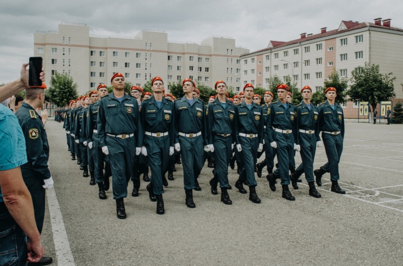 В ФГКУ «Волжский СЦ МЧС России» прошла торжественная церемония принятия военной присяги