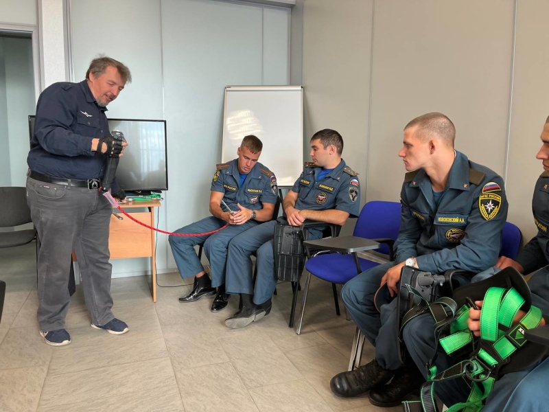 Обучение безопасным приемам и методам выполнения работ на высоте с практическими занятиями