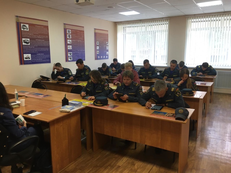 Специалисты центра экстренной психологической помощи МЧС России, провели социологические и социально - прикладные исследования