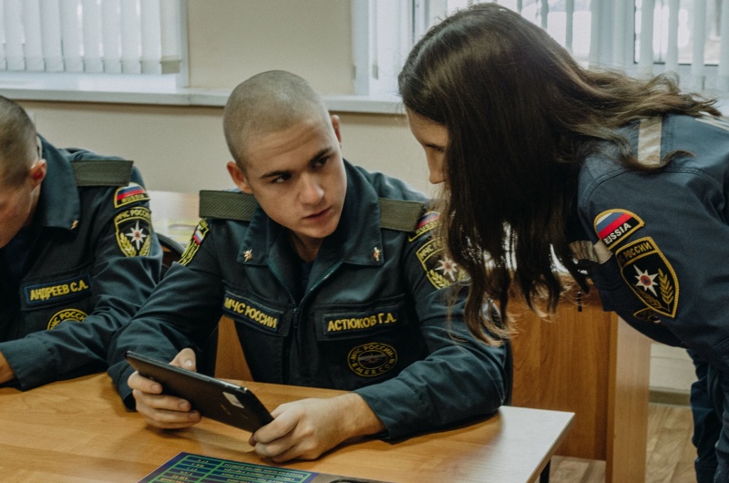 Специалисты центра экстренной психологической помощи МЧС России, провели социологические и социально - прикладные исследования