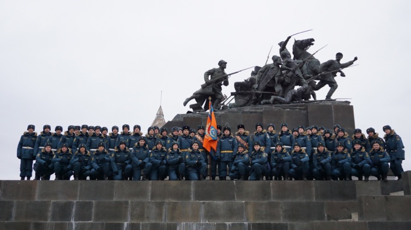 Военнослужащие центра приняли участие в «Параде Памяти» на площади Куйбышева