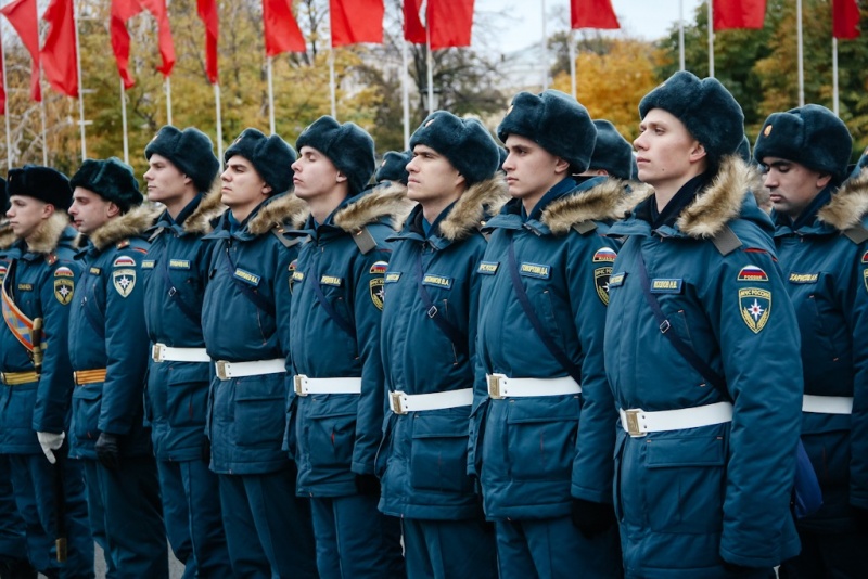 Военнослужащие центра приняли участие в «Параде Памяти» на площади Куйбышева