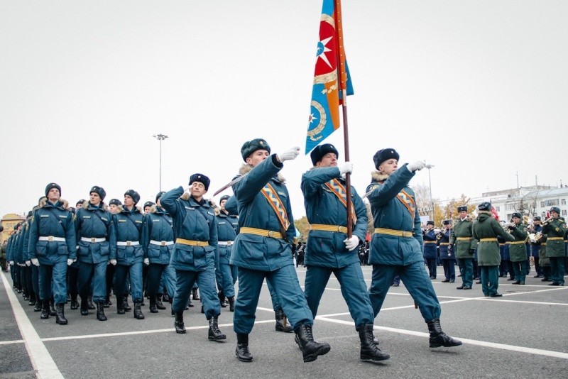 Военнослужащие центра приняли участие в «Параде Памяти» на площади Куйбышева Военнослужащие центра приняли участие в «Параде Памяти» на площади Куйбышева