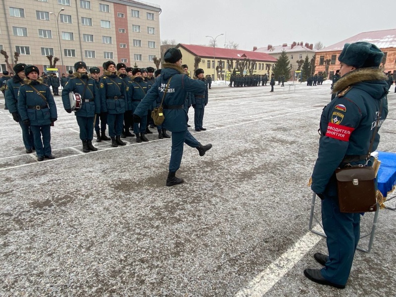 В соответствии с Комплексным планом МЧС России в Волжском спасательном центре началась сдача итоговой проверки за летний период обучения 2022 года