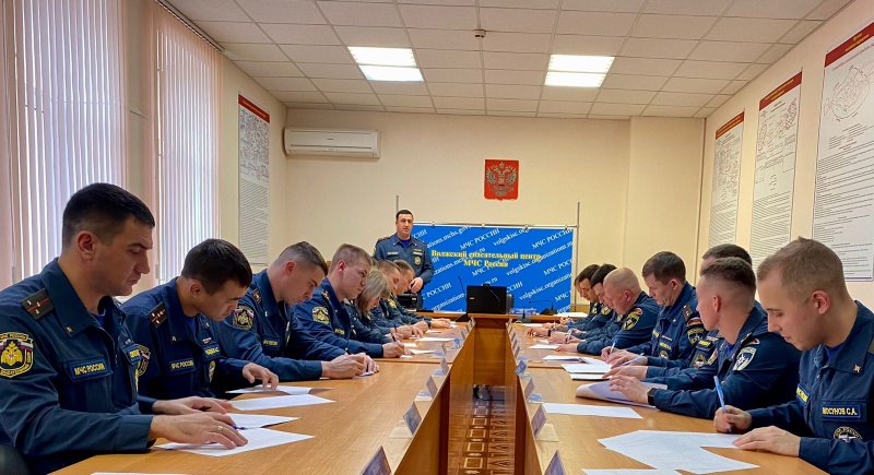 Личный состав Волжского спасательного центра приняли участие в героико – патриотическом диктанте
