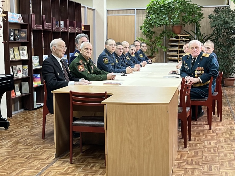 Личный состав центра принял участие в тематическом вечере посвященной битве за Москву "За нами родина стоит!"