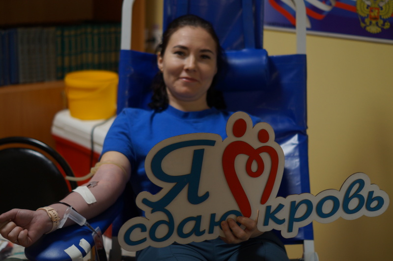 Сотрудники Волжского спасательного центра сдали кровь в поддержку российских бойцов СВО