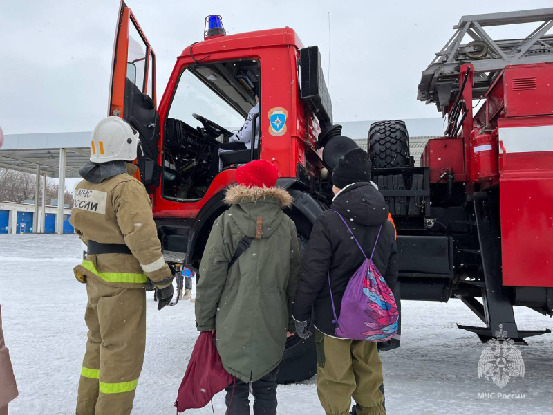 В преддверии дня защитника отечества, спасательный центр провел экскурсию для учащихся младших классов.