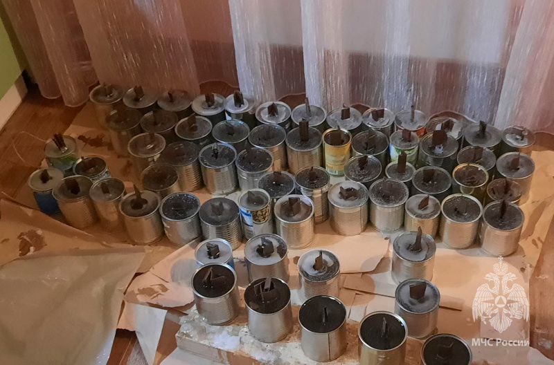 Семья военнослужащего Волжского Спасательного Центра приняла участие в акции «Окопная свеча» в помощь бойцам СВО