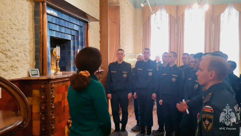 Военнослужащие Волжского Спасательного Центра посетили музей «Модерна» в Самаре