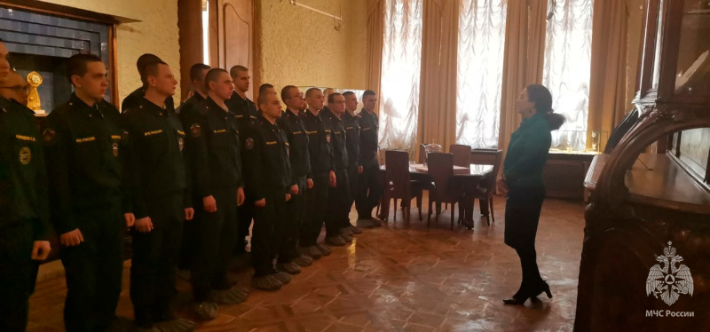 Военнослужащие Волжского Спасательного Центра посетили музей «Модерна» в Самаре