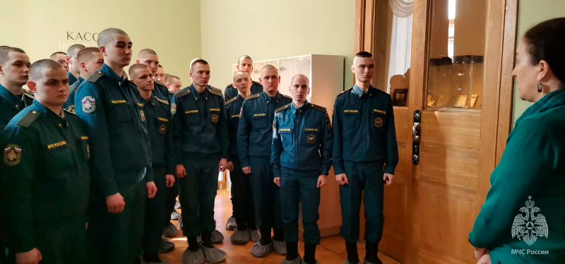Военнослужащие Волжского Спасательного Центра посетили музей «Модерна» в Самаре