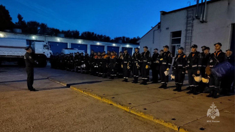 Аэромобильная группировка спасательного центра выехала в Тюменскую область для помощи тушения природных пожаров