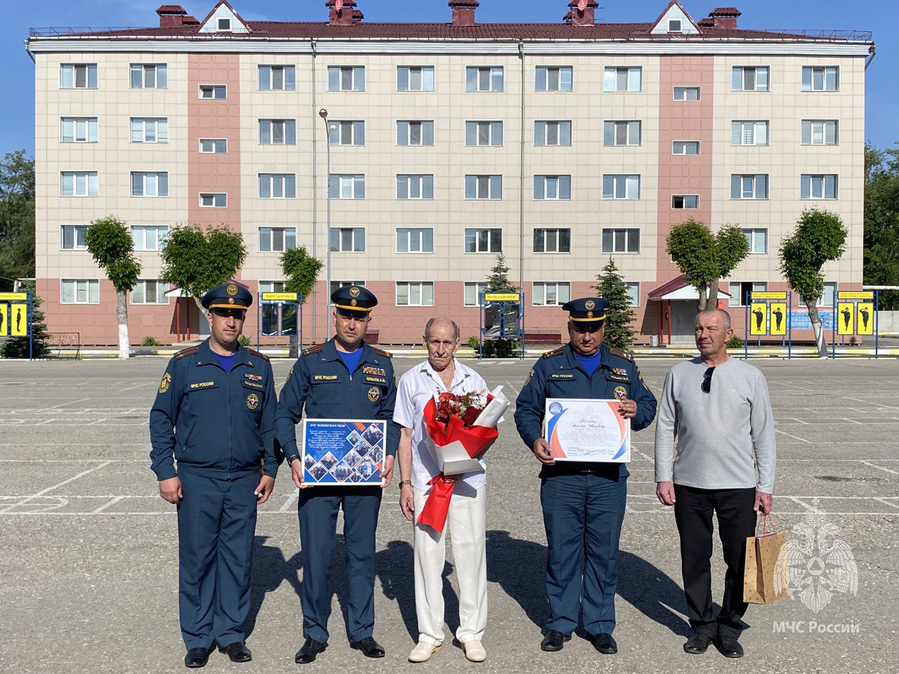 Юбилей Гурченко - Поздравление прапорщика Задова (Дмитрий Нагиев) — Video | VK