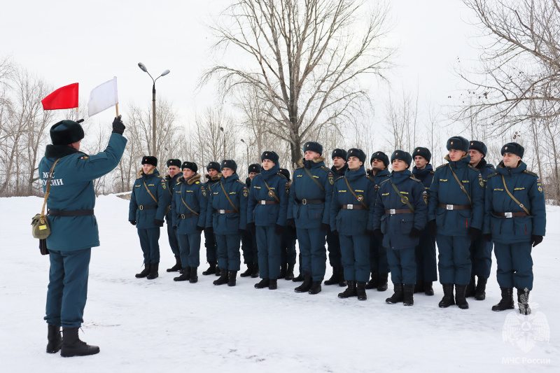 В ФГКУ «Волжский СЦ МЧС России» прошли занятия по вождению с личным составом сборов до подготовки водителей