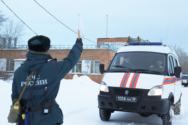 В ФГКУ «Волжский СЦ МЧС России» прошли занятия по вождению с личным составом сборов до подготовки водителей