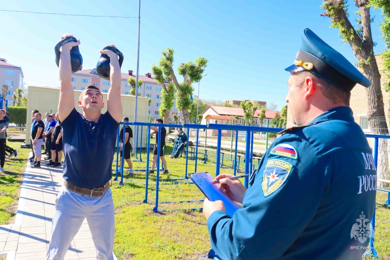 В ФГКУ «Волжский СЦ МЧС России» прошел первый день испытаний военнослужащих на присвоение классной квалификации!