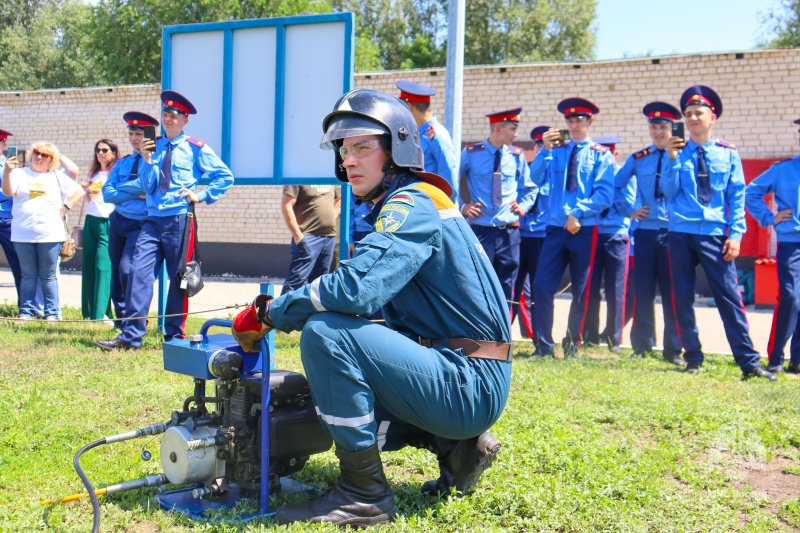 Кадеты Луганского кадетского корпуса им. маршала авиации Александра Ефимова  посетили Волжский спасательный центр