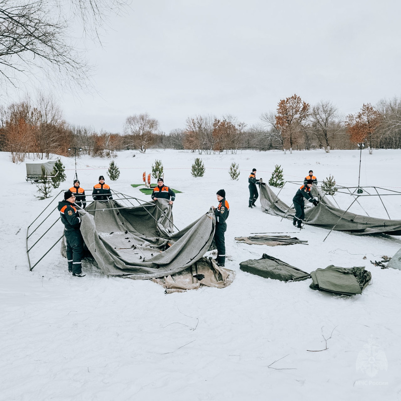 Волжский спасательный центр обеспечивает безопасность крещенских купаний