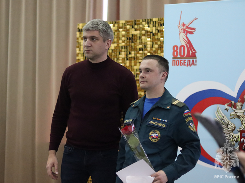 Военнослужащие центра получили свои заслуженные награды