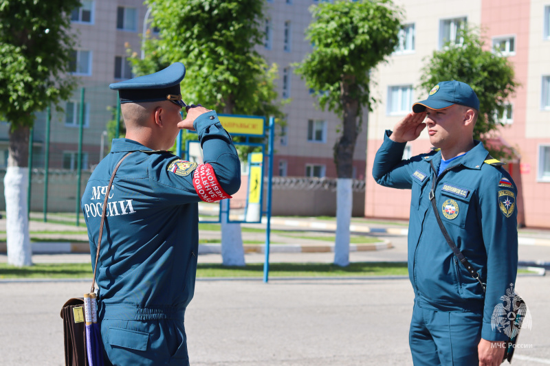 В Центре началась сдача итоговой проверки личного состава за зимний период обучения