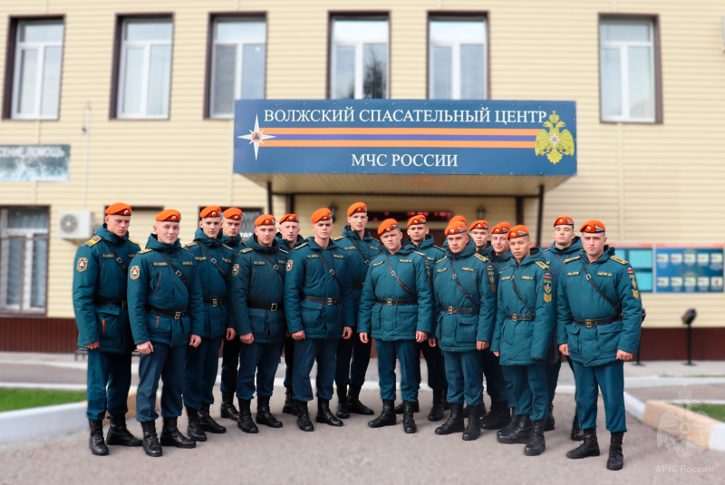 Для прохождения производственной практики курсанты 4 курса командно-инженерного факультета «Академии гражданской защиты МЧС России им. генерал-лейтенанта Д.И.Михайлика» прибыли в Волжский спасательный центр