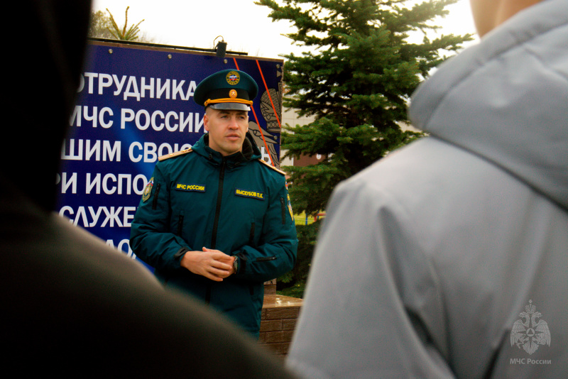 Студенты Новокуйбышевского нефтехимического техникума и гуманитарно-технологического колледжа посетили с экскурсией Волжский спасательный центр