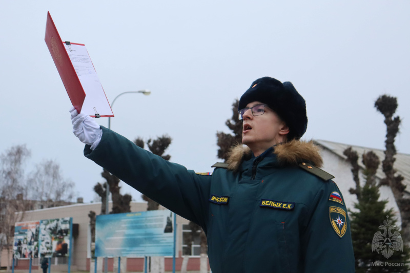 Торжественная церемония принятия Военной присяги прошла в ФГКУ «Волжский СЦ МЧС России»