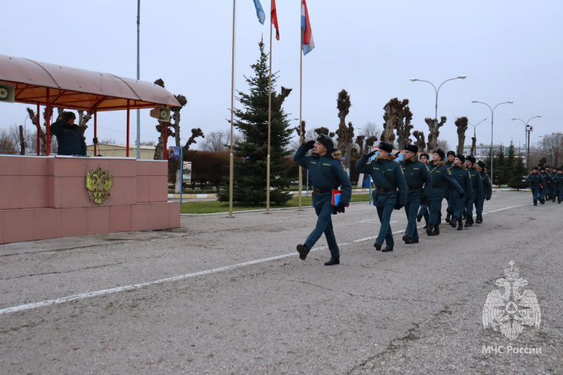 В соответствии с Комплексным планом МЧС России, в Волжском спасательном центре началась плановая итоговая проверка личного состава за летний период обучения 2025 года.