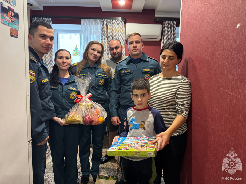 Центр присоединился к новогодней акции «Елка желаний»