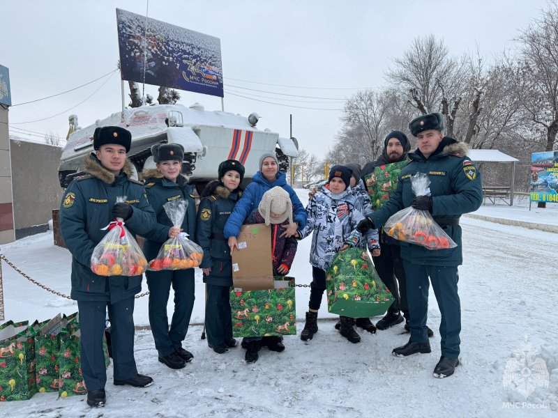 Центр присоединился к новогодней акции «Елка желаний»