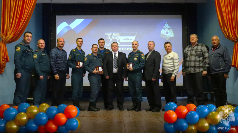 В Волжском спасательном центре отметили День спасателя Российской Федерации!