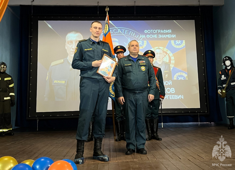 В Волжском спасательном центре отметили День спасателя Российской Федерации!
