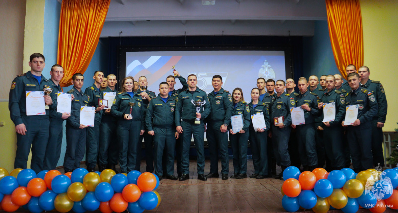 В Волжском спасательном центре отметили День спасателя Российской Федерации!