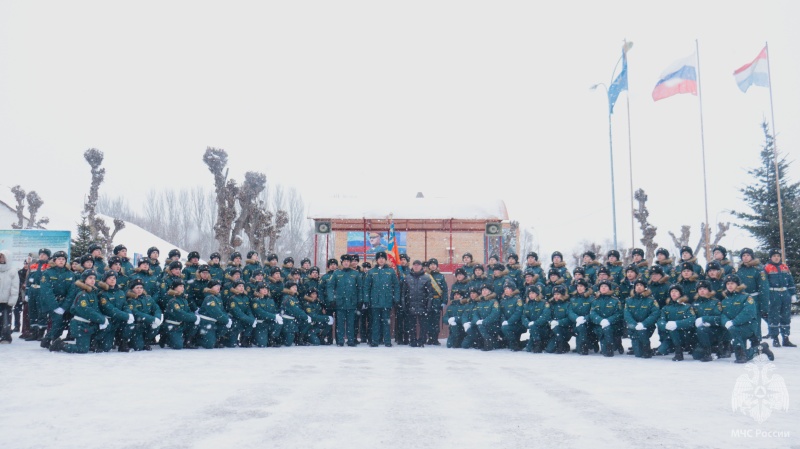 В Волжском спасательном центре прошла торжественная церемония принятия Военной присяги