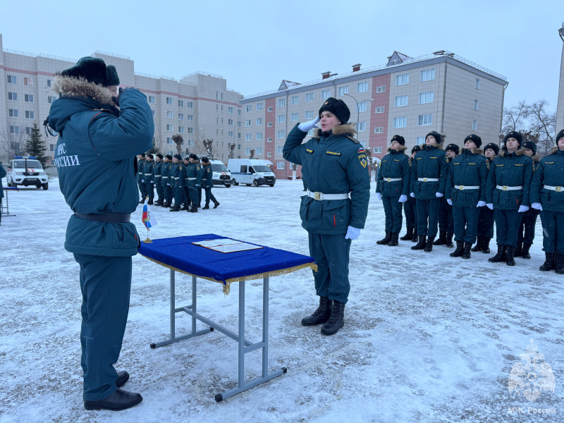 В Волжском спасательном центре прошла торжественная церемония принятия Военной присяги