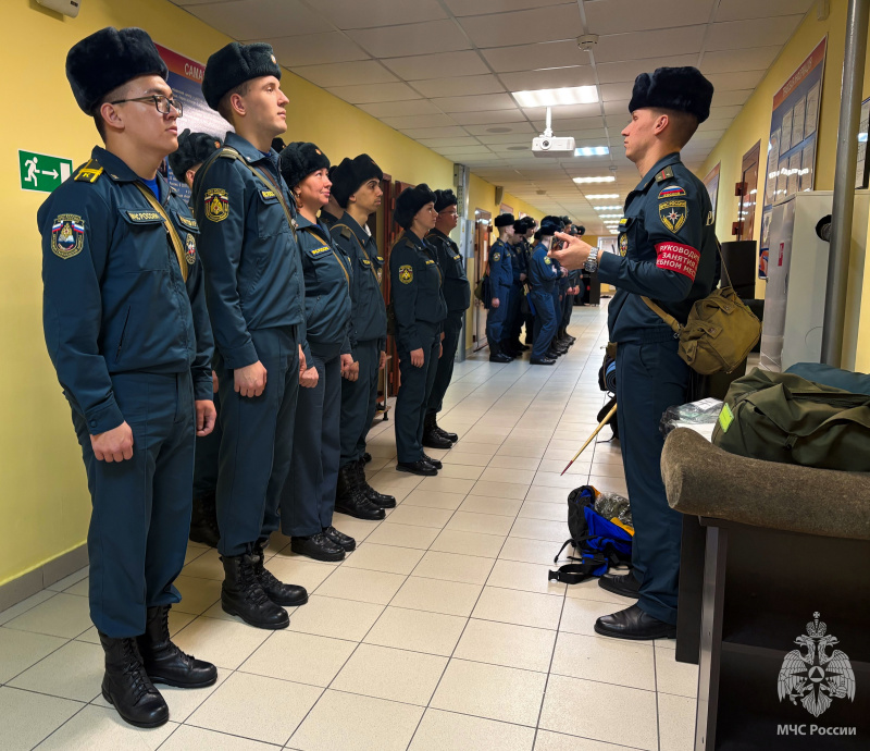 В Волжский спасательный центр прибыли курсанты 4 курса командно-инженерного факультета «Академии гражданской защиты МЧС России им. генерал-лейтенанта Д.И.Михайлика» для прохождения преддипломной практики