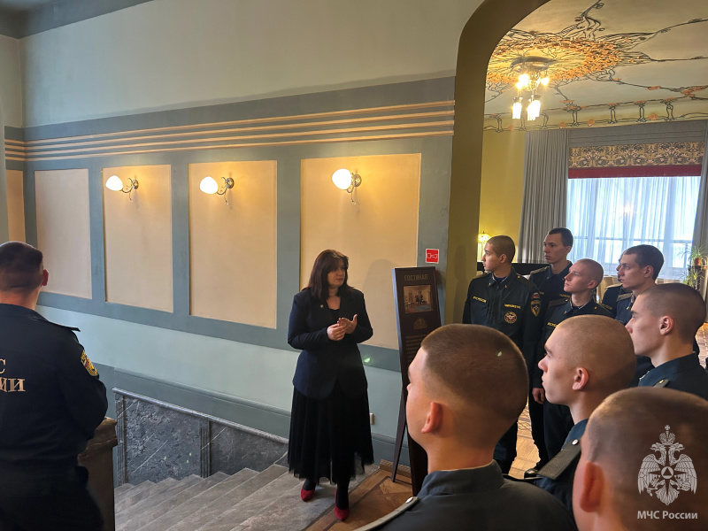 Военнослужащие Волжского спасательного центра посетили музей «Модерна»