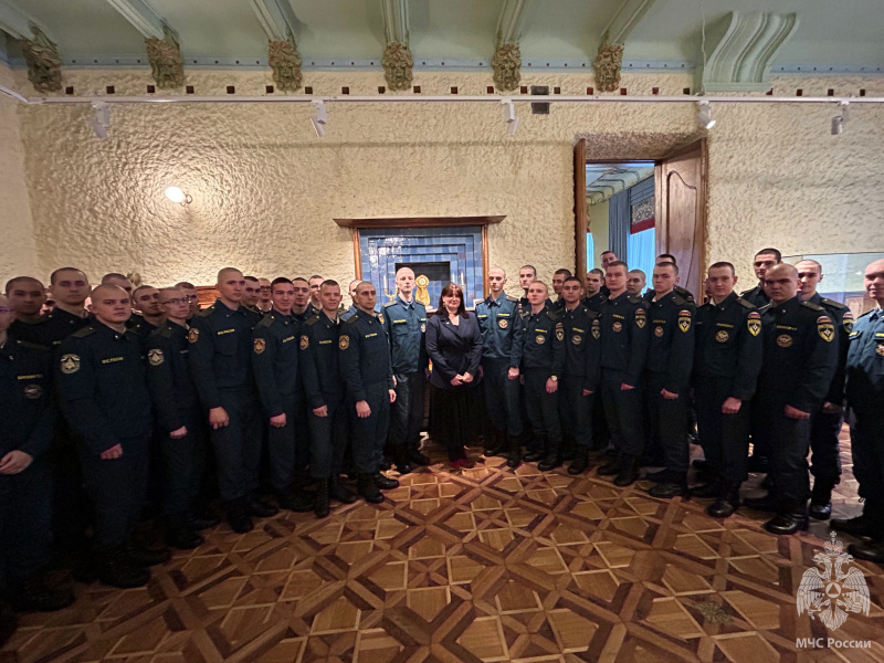 Военнослужащие Волжского спасательного центра посетили музей «Модерна»